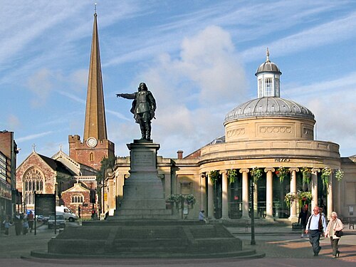 Admiral Blake statue and buildings in Bridgwater